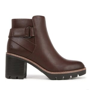 Naturalizer Madalynn Strap Water Repellent Ankle Lug Bootie In Chocolate Size 7